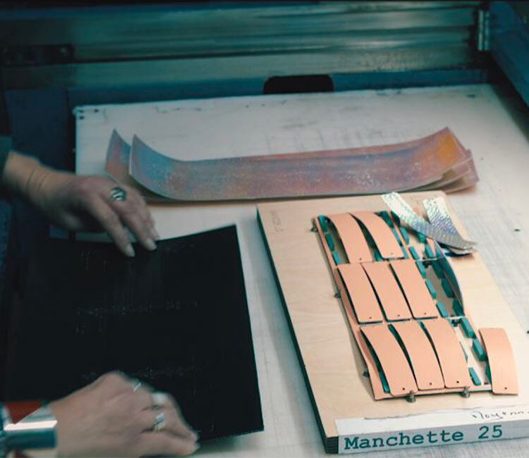 Cutting the leather inserts