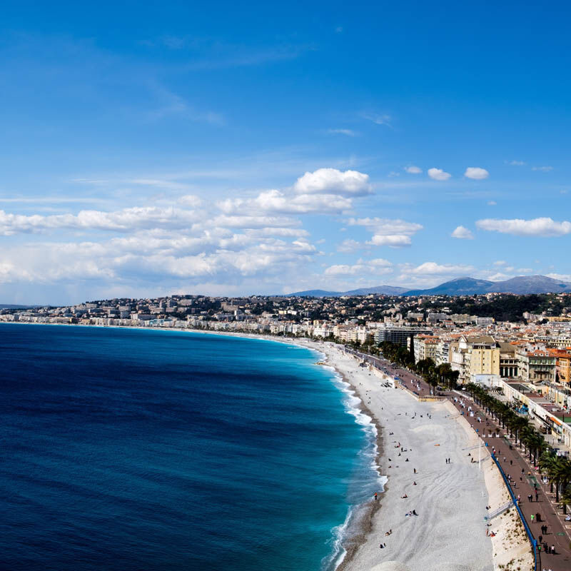 LA FRENCH RIVIERA COMME...ET DIEU… CRÉA LA FEMME