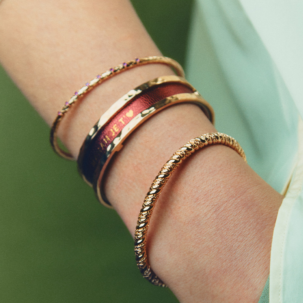 manchette-pure-martelee-cuir-reversible-grenade-dorure-a-chaud-dragee-pack_manchettes_essentielles-1