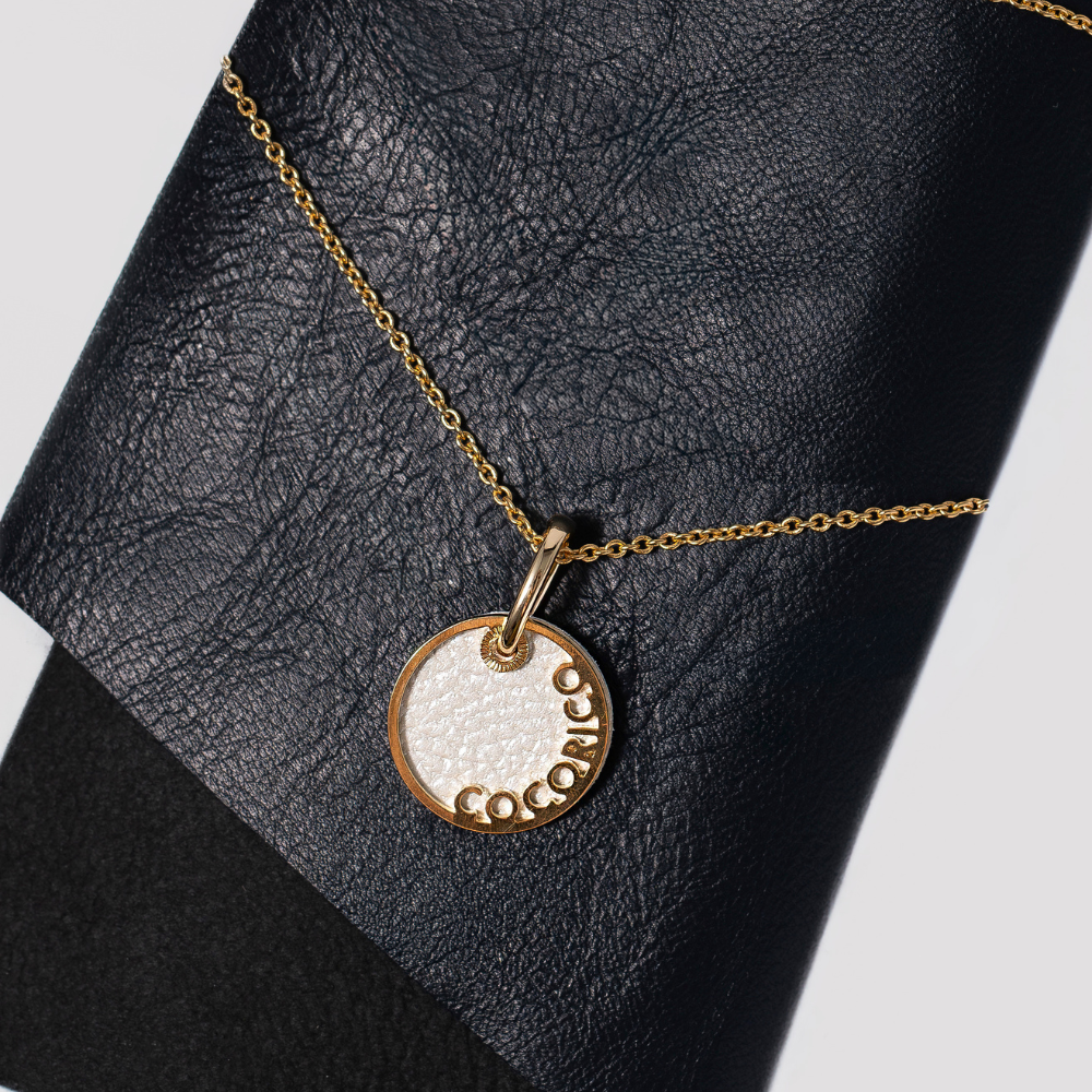 collier-cocorico-cuir-reversible-blanc-nacre-blanc-pack_colliers-1