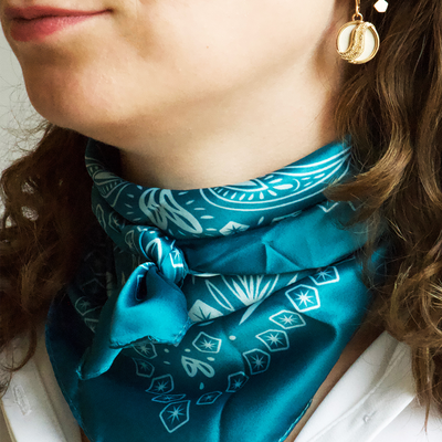 Foulard imprimé bleu Georgettes foulard-imprime-bleu-georgettes-accessoire