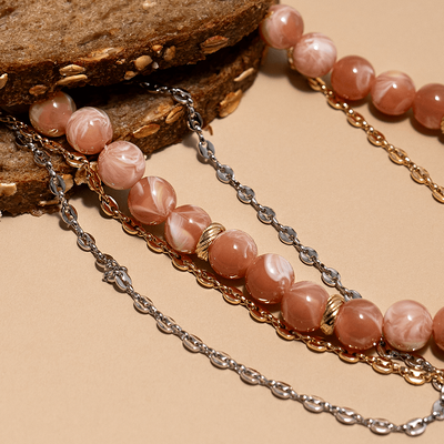 olivia-necklace-collier_court