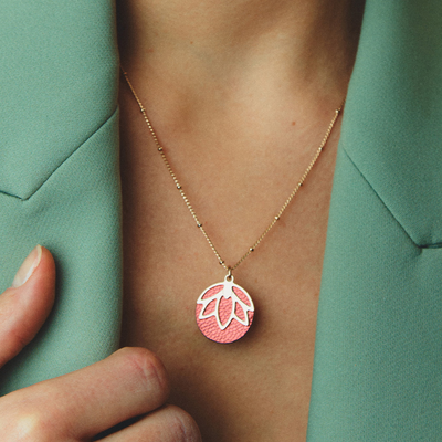 lotus-necklace-pomegranate-sugared-almond-reversible-insert-pack_colliers