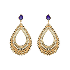 boucles-d-oreilles-girafe-perle-pendantes-1