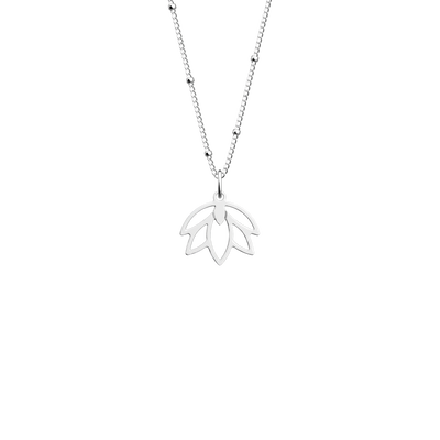 lotus-necklace-collier_court