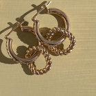 boucles-d-oreilles-icone-precieuse-pendantes-1